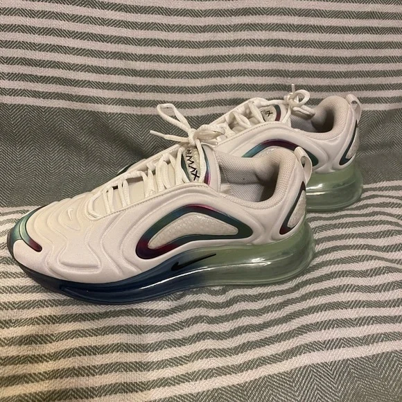 Nike Air Max 720 “Bubble Pack” Shoes Size 10